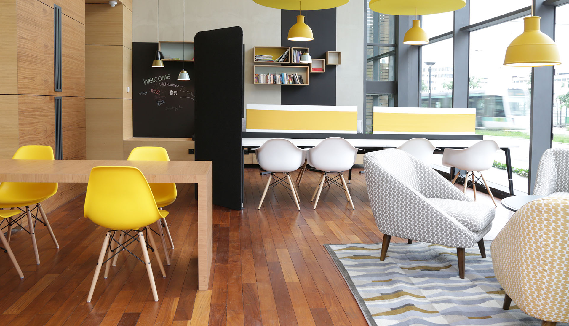 Student Co-working